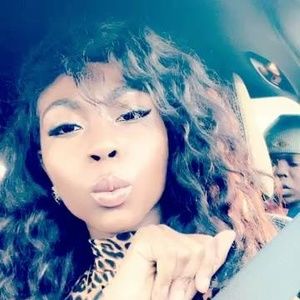 Meet your Posher, Keara